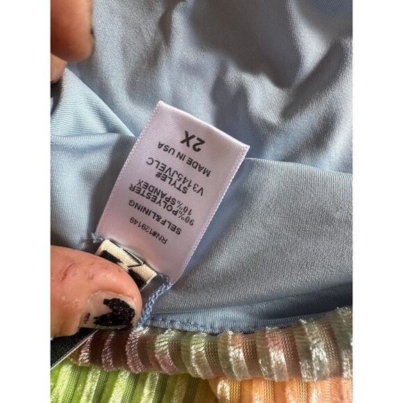 Dippin Daisy’s swimwear velvet tie dye knotted triangle bikini size 2x - Picture 7 of 10